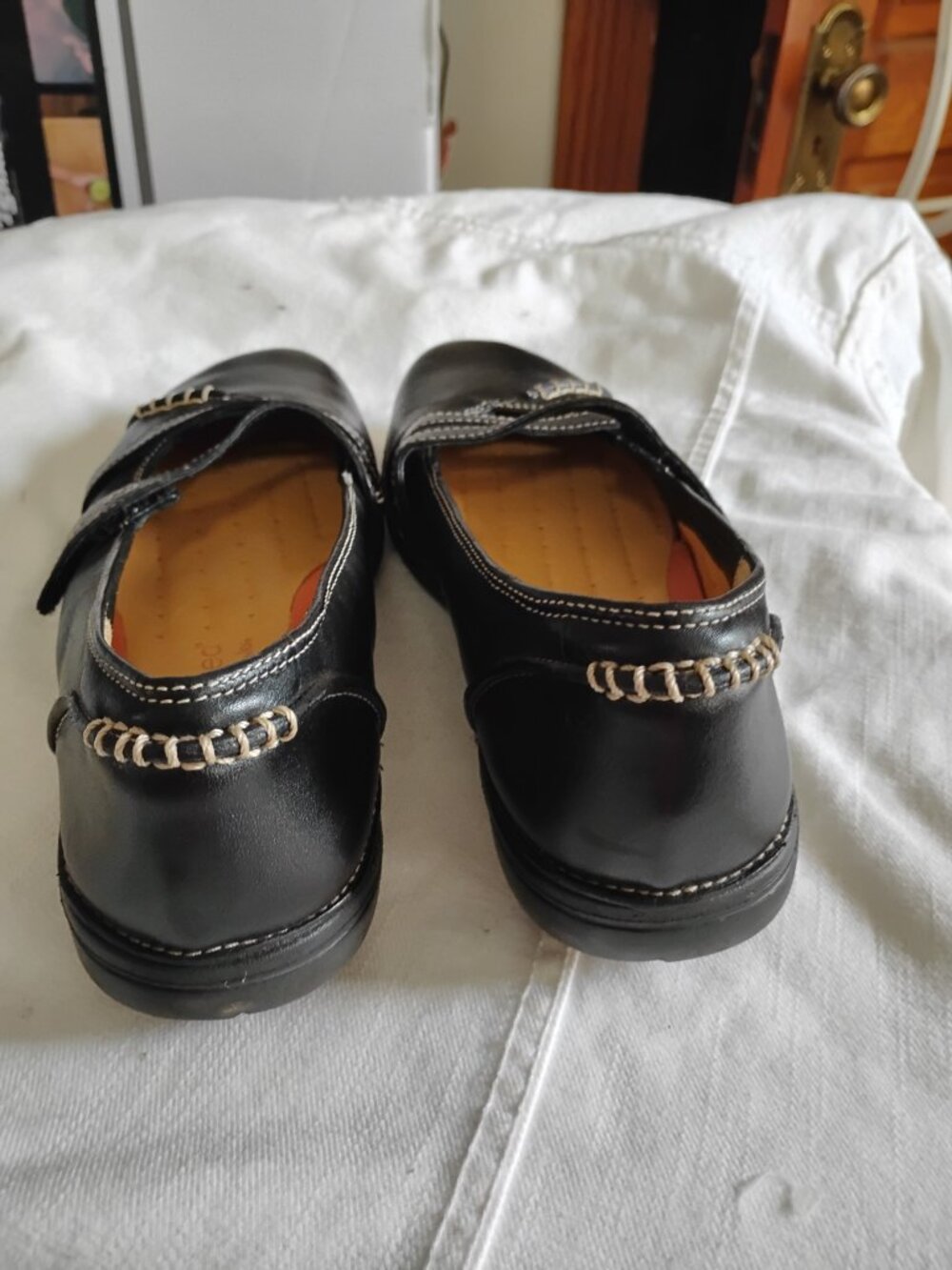 Structured by Clarks Black Mary Jane Loafers Sz. 8.5 - Picture 5 of 6